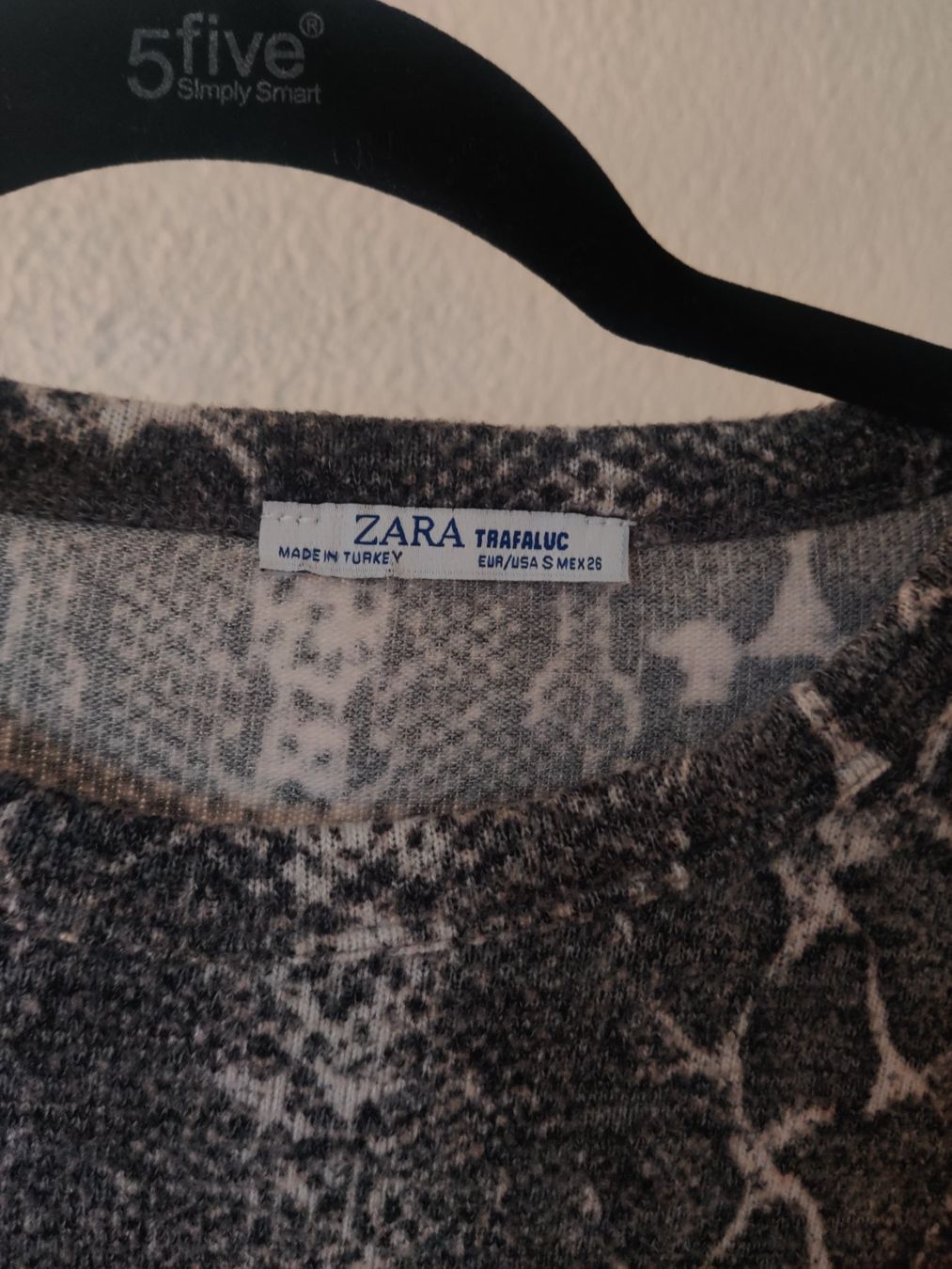 Zara Top: Pull court Zara taille S serpent – Usato da Fribourg venduto da cou_v62j 1