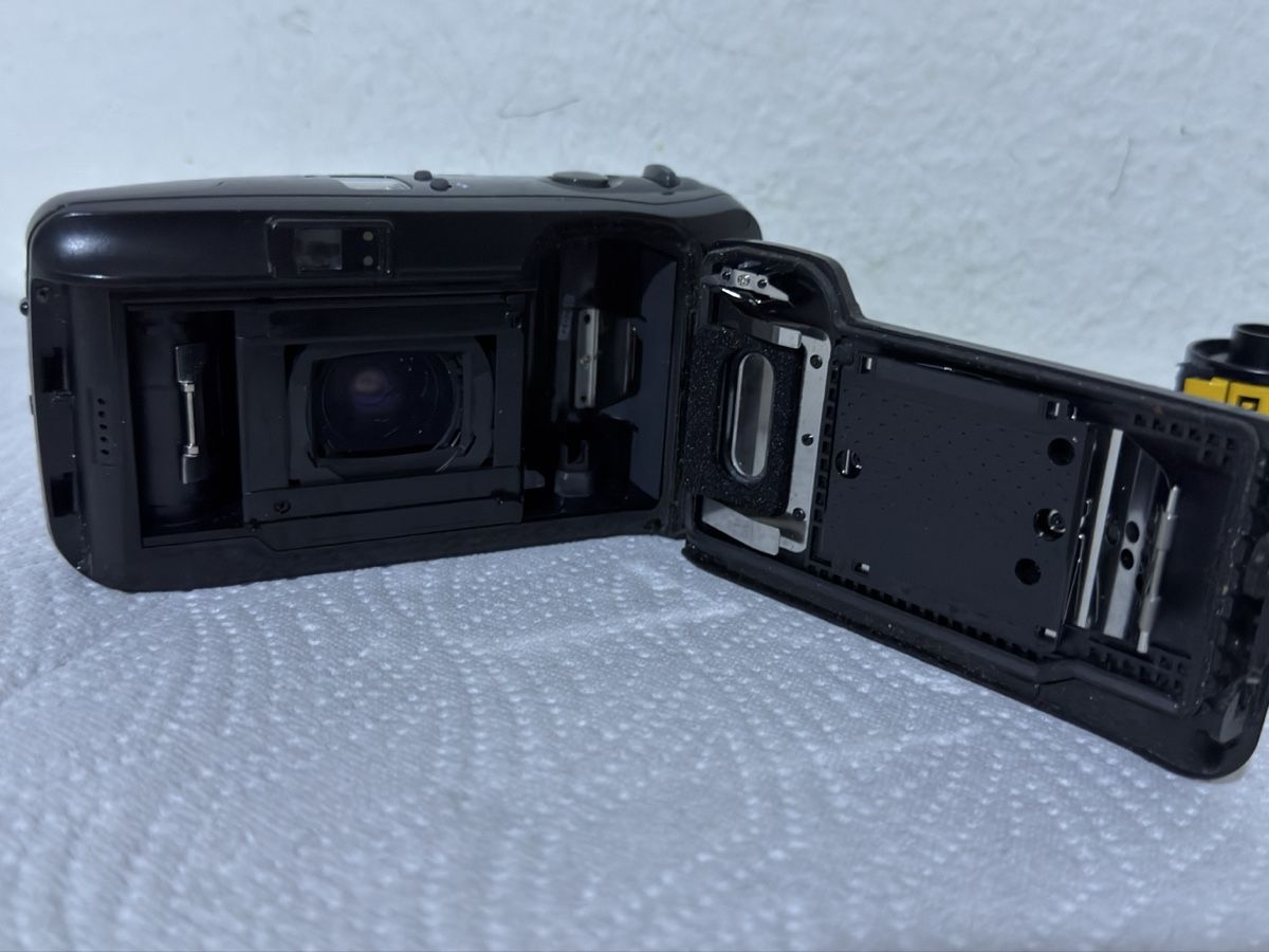 Olympus Fotocamera: Olympus mju Zoom Kompaktkamera – Usato da Zürich venduto da semi16 5