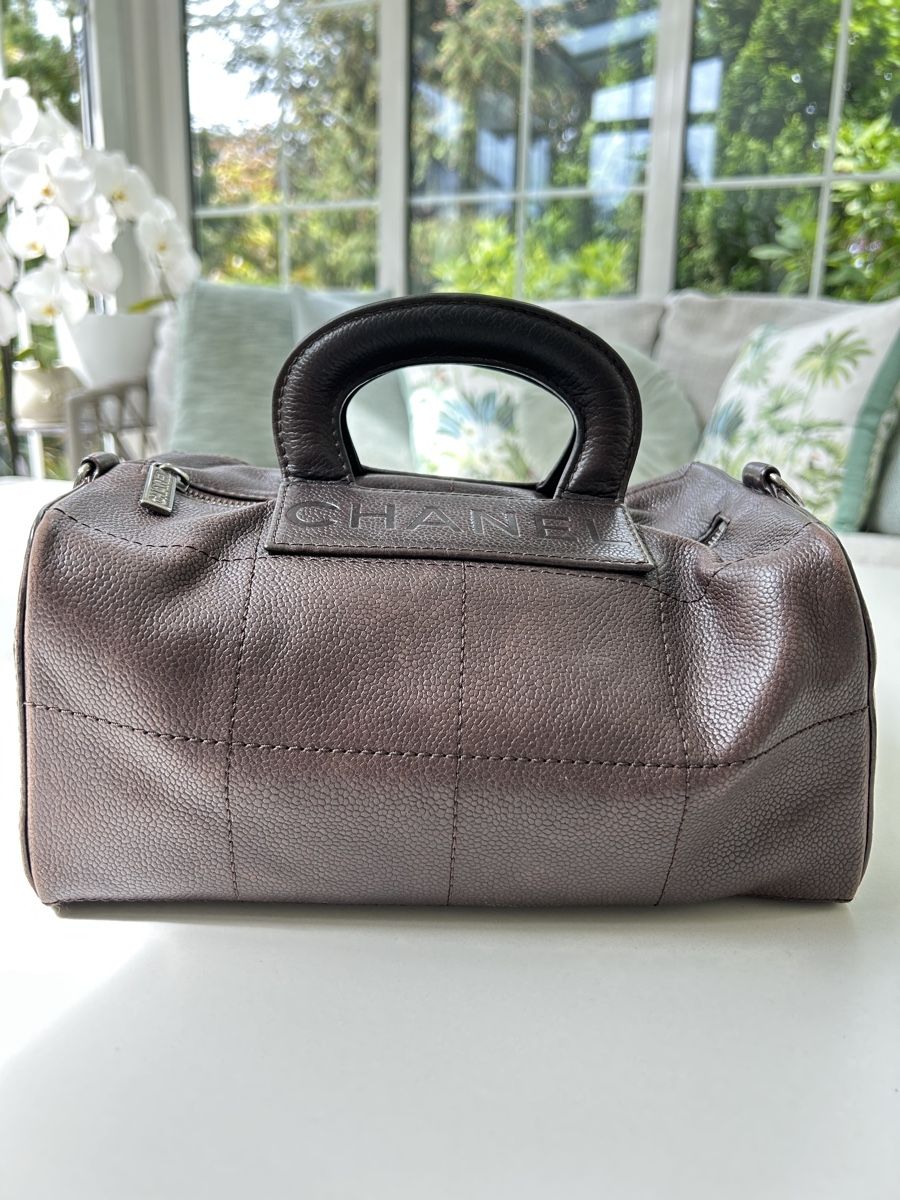 Chanel Borse: Chanel Chocolate Bar Handbag – Usato da Pfeffingen venduto da Eva_GoVintage