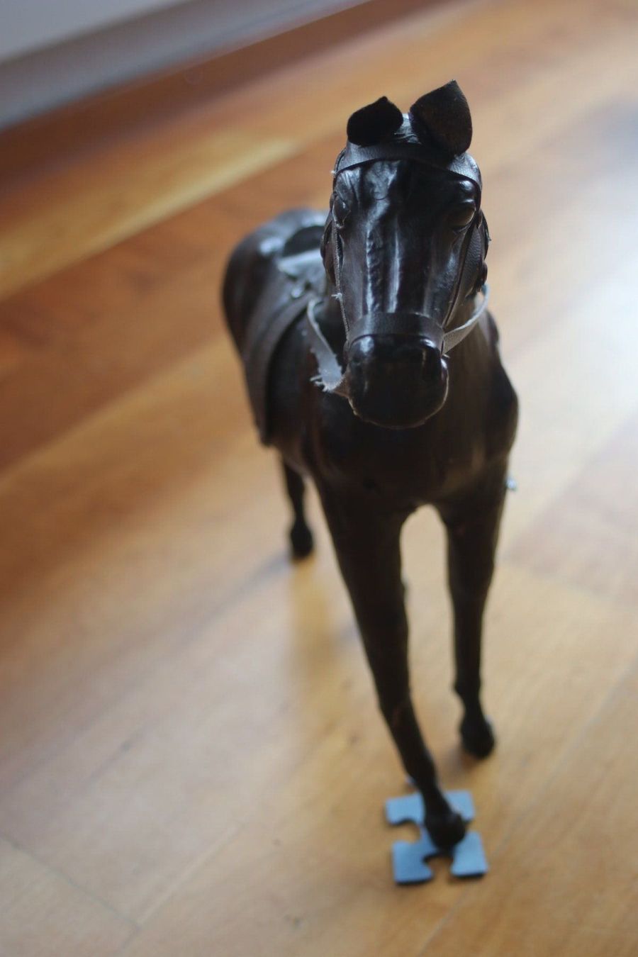 Figuren: Lederpferd alt – Gebraucht aus St. Gallen von Razoon77 5