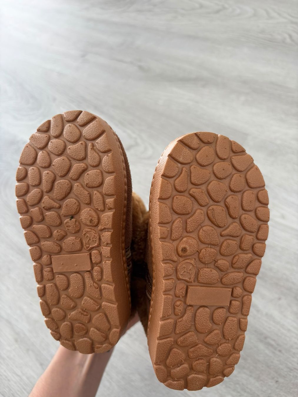 Scarpe per ragazzi: Kinderboots Gr. 24.  – Usato da Hochfelden venduto da rub_rnw5 2