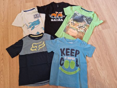 5 T-Shirts / Shirts 122
