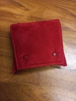 Cartier Etui Rot Samt mit Kissen neuwertig 11x10 cm