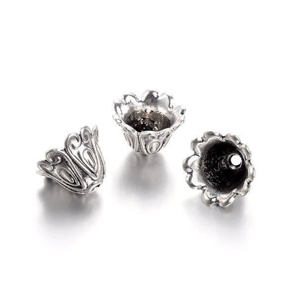 Perle (finte): Perlkappe Röckchen riesig 15x11mm as – Nuovo (secondo la descrizione) da Alpnachstad venduto da perlengaby