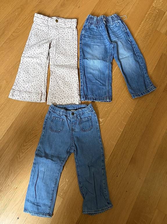 Lotti & Set di vestiti: Mädchen Kleider Jeans Set H&M Gr. 98-104 – Usato da Zürich venduto da vio_vv97 1