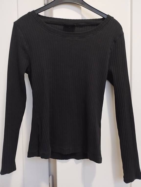 Kleiderpakete: Verschiedene Pullover Grösse S – Gebraucht aus Bern von BoogiewoogieX 3