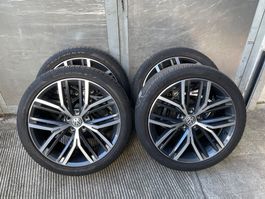 VW Passat 3G 245/40 R19 Sommer 3 / 4mm 3G0 601 025 AG