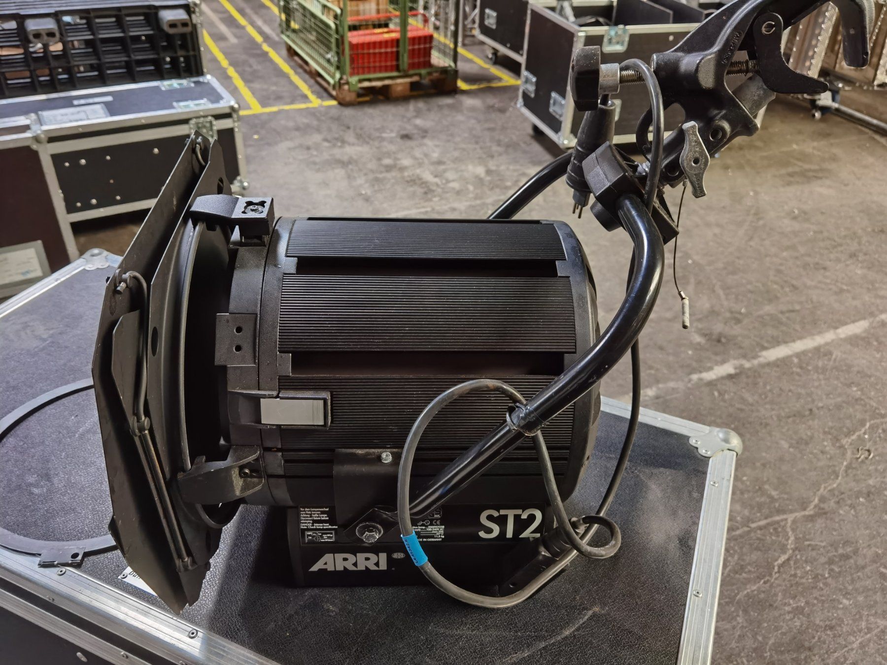 Lampade: Arri ST2 – Usato da Aesch LU venduto da Cubic