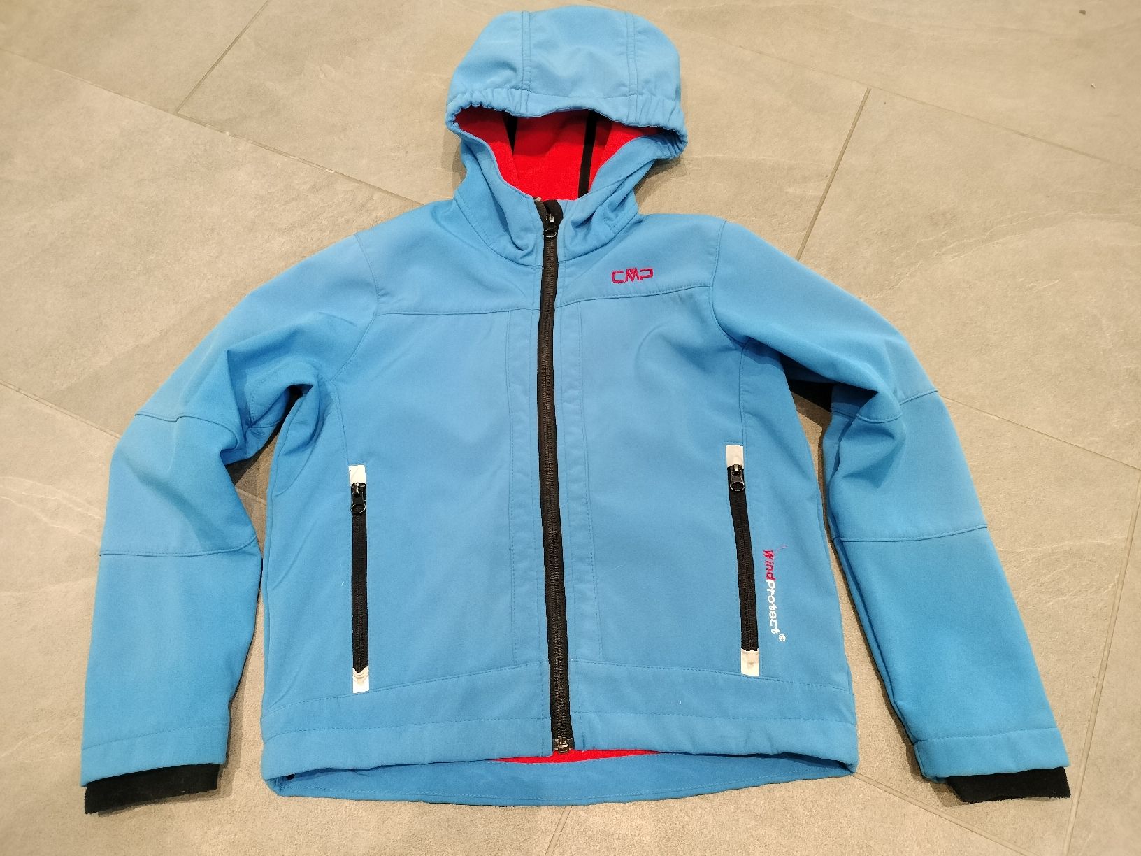 CMP Vestes & Manteaux: Softshell CMP Kinder Grösse 128 – D'occasion à Neftenbach par TheKringel