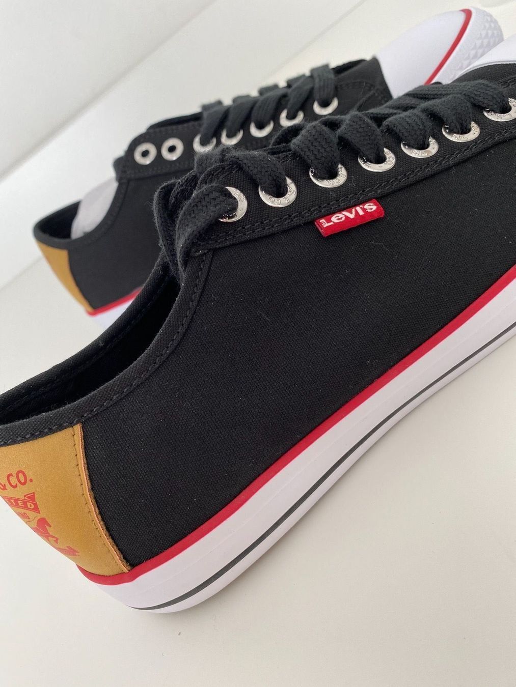 Levi's Damenschuhe: LEVI’S BUCK PATCH LADY Sneaker, Gr. 41 – Neu und originalverpackt aus Luzern von falena01 3