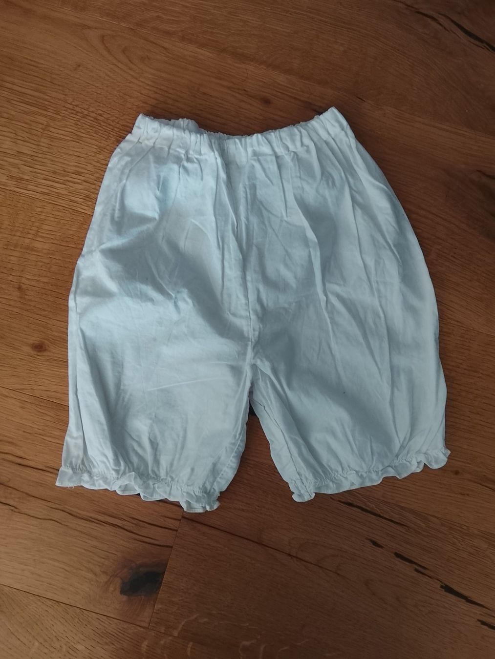 Pantalons: Shorts Gr. 120 – D'occasion à St. Gallen par Okonomyiaki