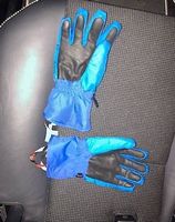 Guants de ski bleus pour ado ou femme.