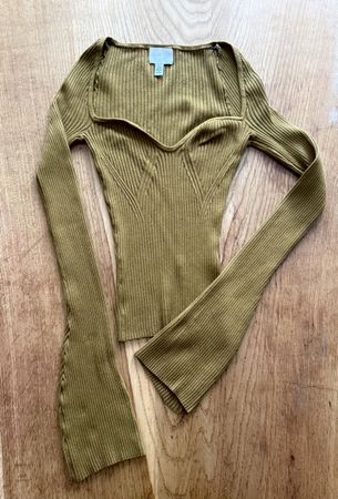 Damen Rippstrick Top olivgrün Grösse S Zustand neu