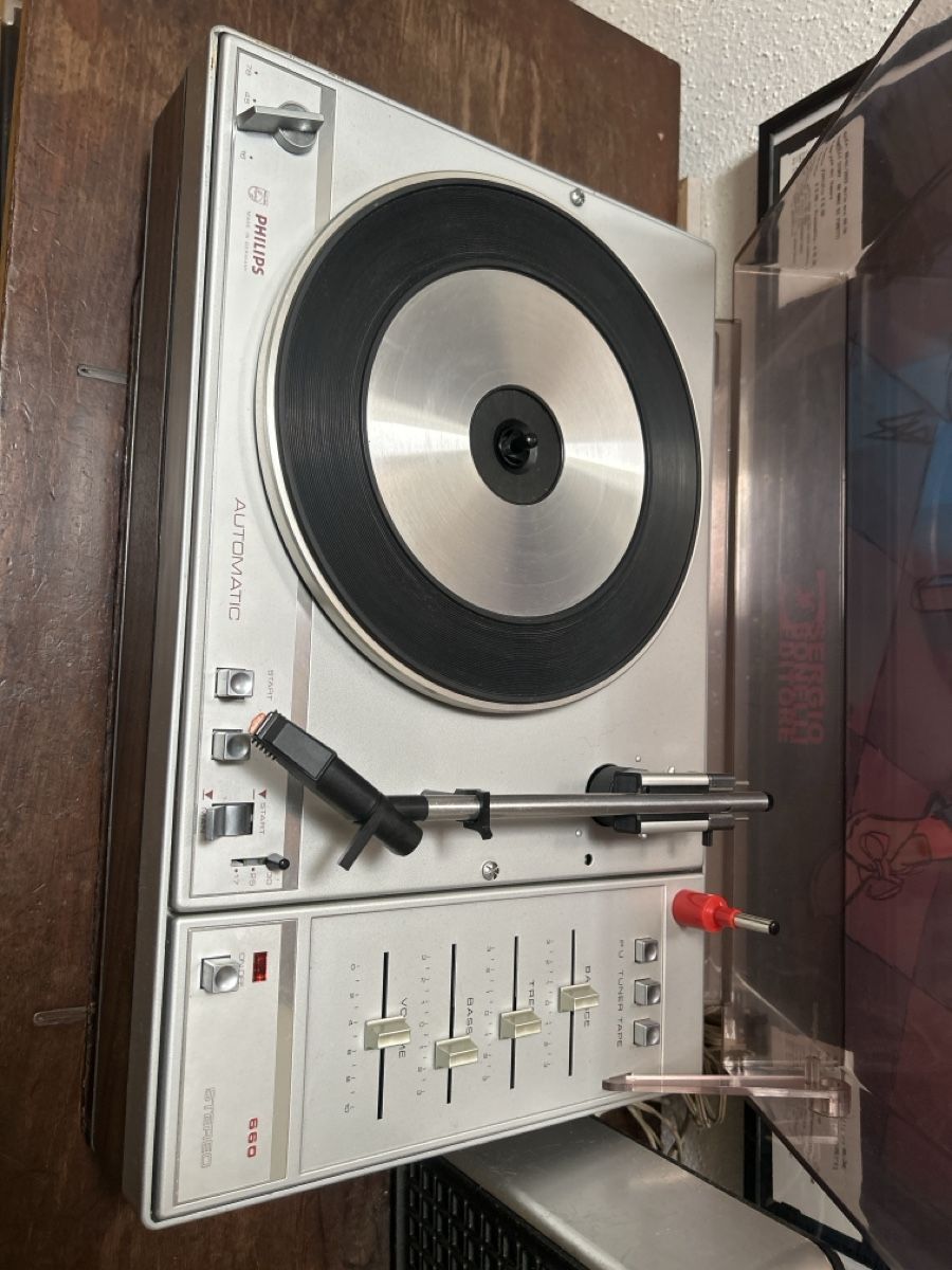 Philips Tourne-disques: Philips giradischi automatico  con coperchio – D'occasion à Caslano par iguidice01