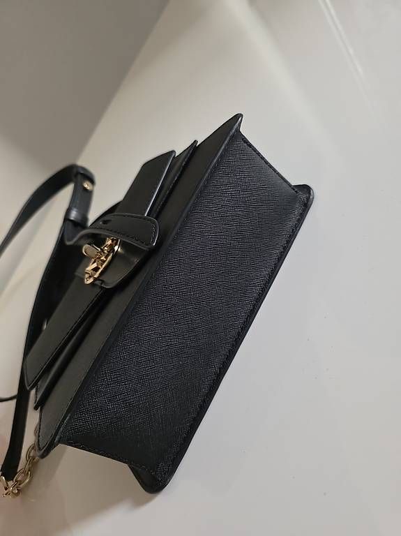 Sacs femmes: Michael Kors Handtasche  – D'occasion à Zollikofen par pdgm 3