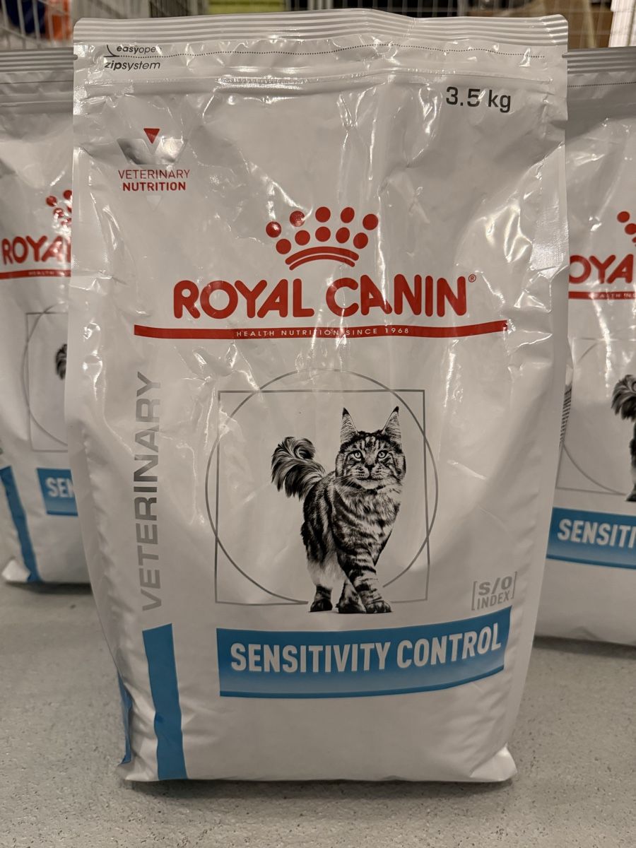 Royal Canin Mangimi: Katzenfutter Royal Canin Sensitivity Control 3x 3.5 kg – Nuovo e nell'imballaggio originale da Einsiedeln venduto da Daru20 1