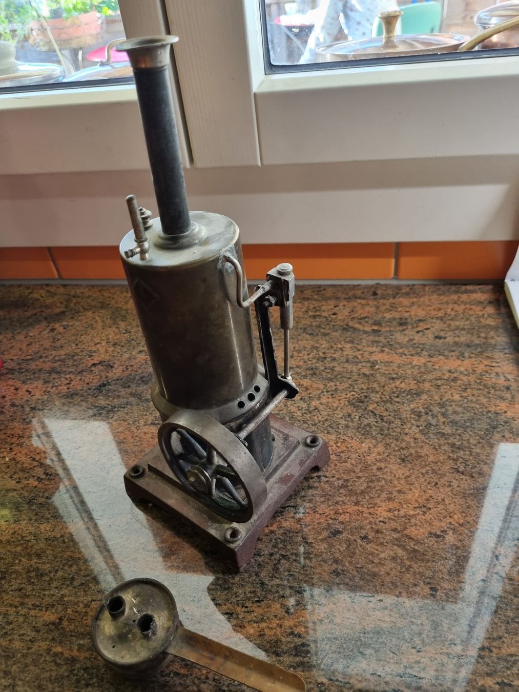 Märklin Kit di modellismo & Modellini statici: Märklin Stehender Kessel. Stehende Dampfmaschine – Usato da Trachslau venduto da post35 2