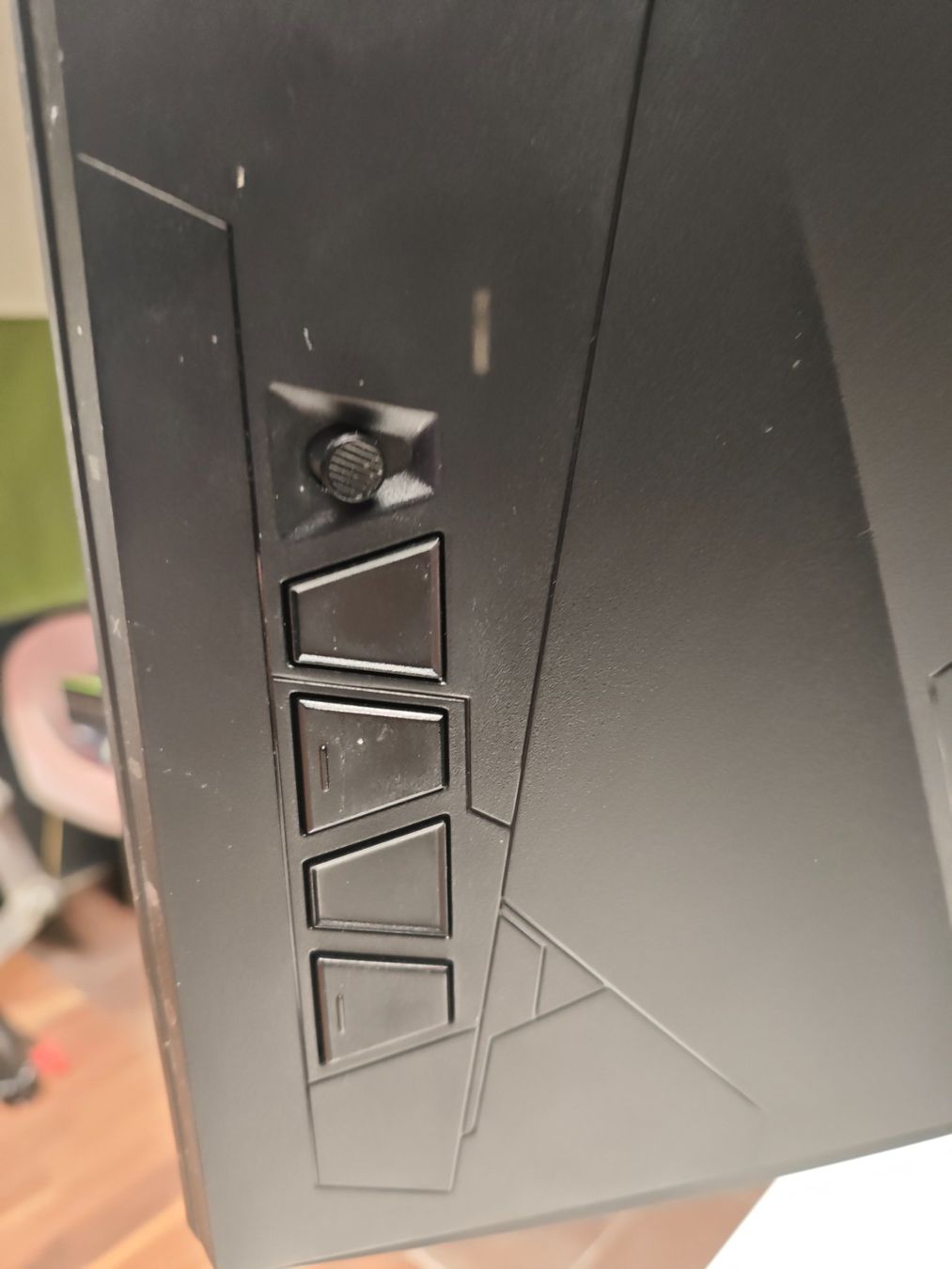 Asus Monitor: ASUS TUF Gaming Bildschirm Curved 32 – Usato da Dübendorf venduto da tho_v2cs 4