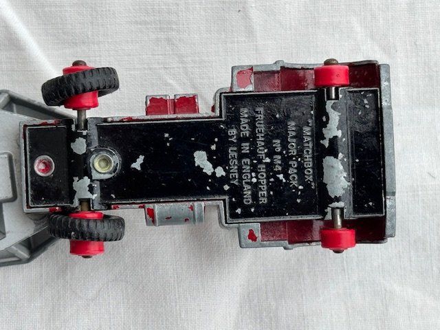 Matchbox Modellini d'auto: MATCHBOX MAJOR TRACK FRUEHAUF HOPPER - NO M4 – Difettoso da Honau venduto da Ritika 3
