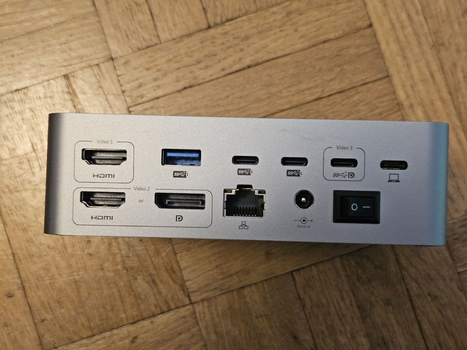 Dockingstation: LMP USB4 Thunderbolt SuperDock 2 – Gebraucht aus Vevey von Photech 3