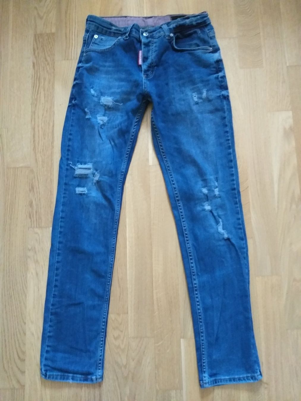 Dsquared2 Jeans: DSQUARED2 Jeans taille / Grosse 34 – Usato da Cossonay-ville venduto da Super-Price-Quality