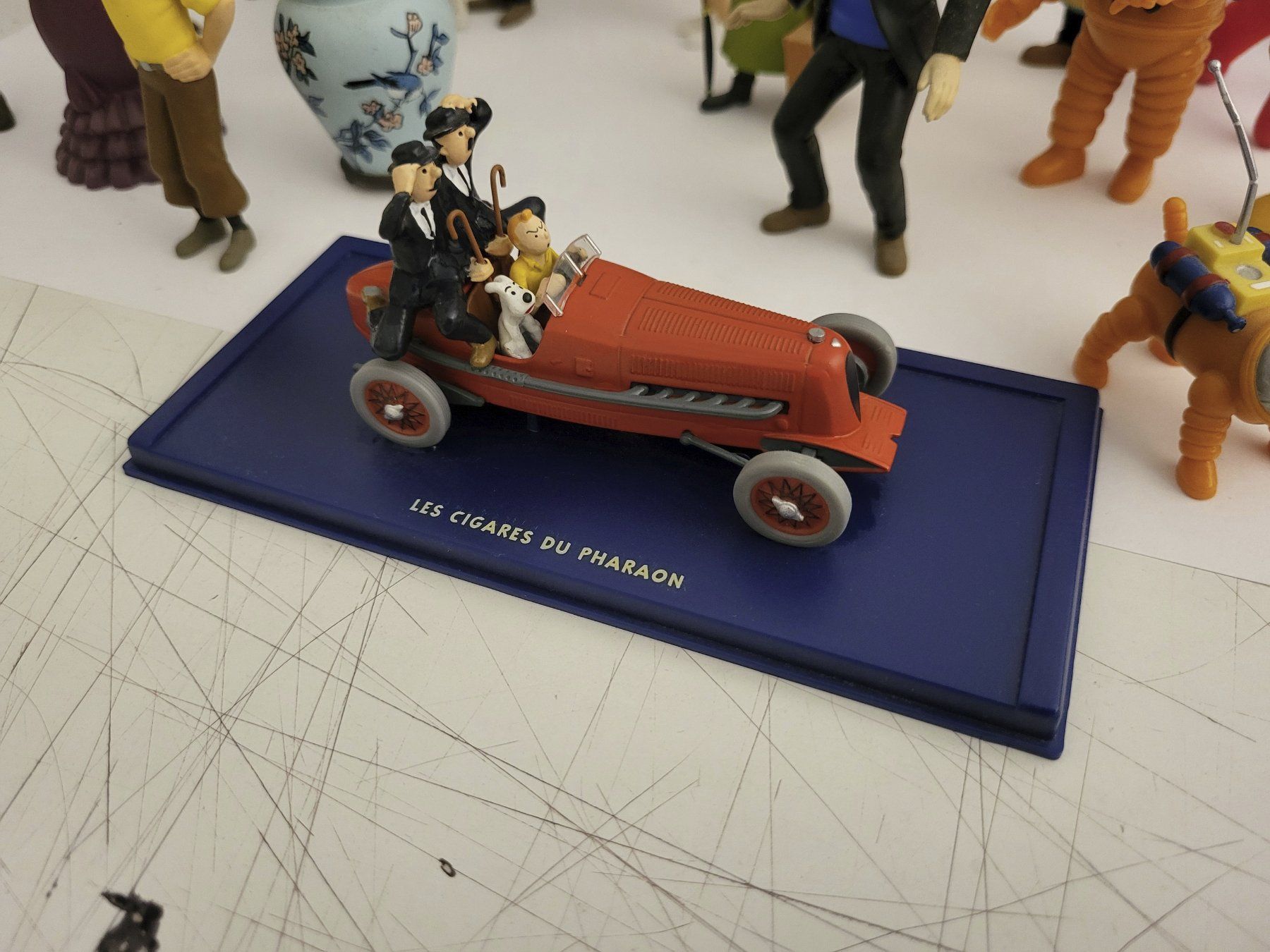 Statuette: 21 Figuren Tintin inkl. Automodell – Usato da Moosseedorf venduto da Gamefreak0 1