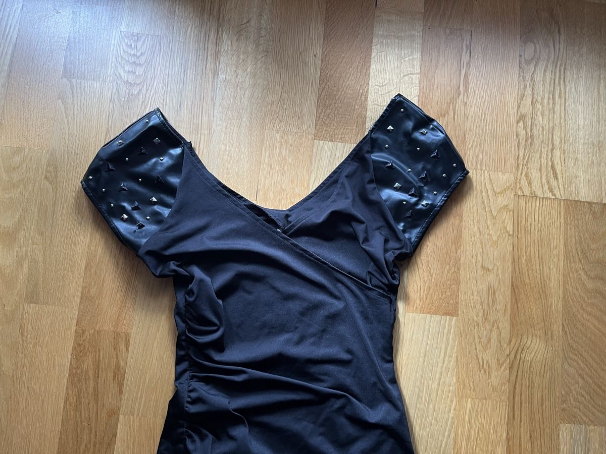 Vestiti: Stylish Deréon Black Dress from Beyonce – Usato da Kreuzlingen venduto da Hildah 2