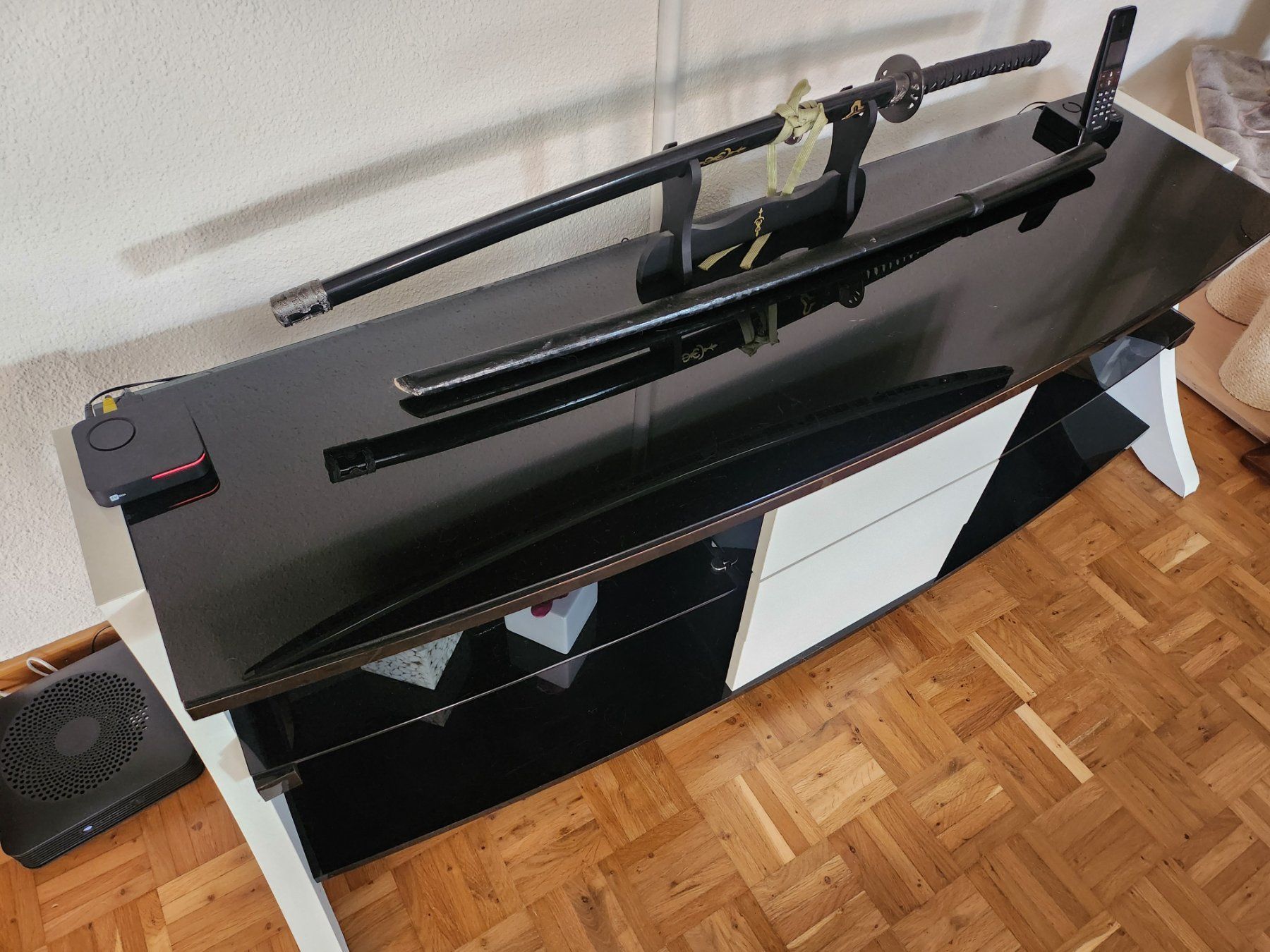 TV Möbel: Tv Möbel – Gebraucht aus Neftenbach von ycc_55kr 3
