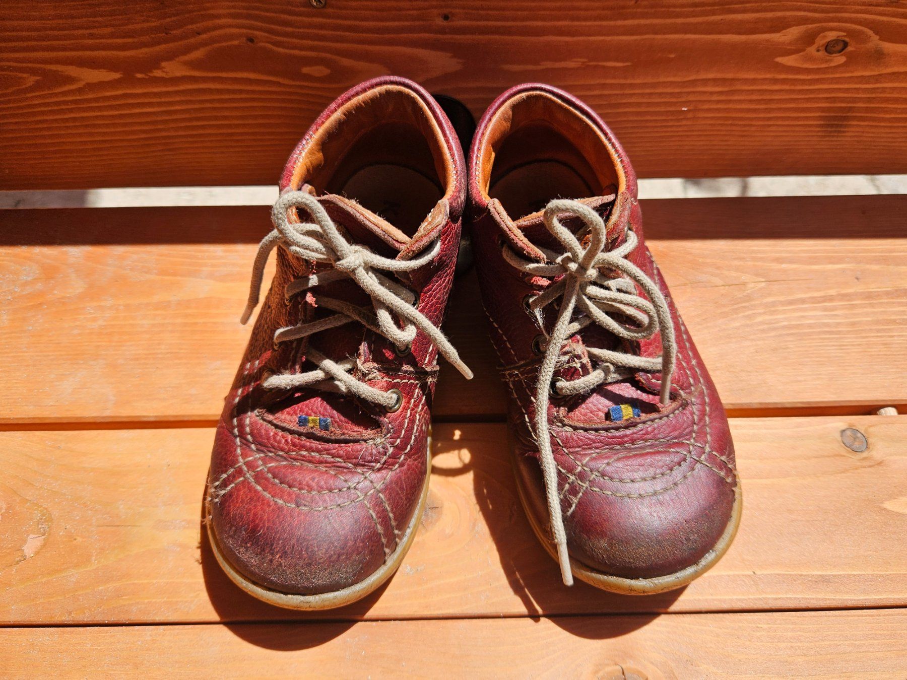 Scarpe per ragazzi: Kavat Schuhe Gr. 25 – Usato da Worb venduto da jun_fj8w
