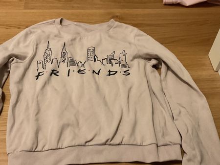 Friends Pullover