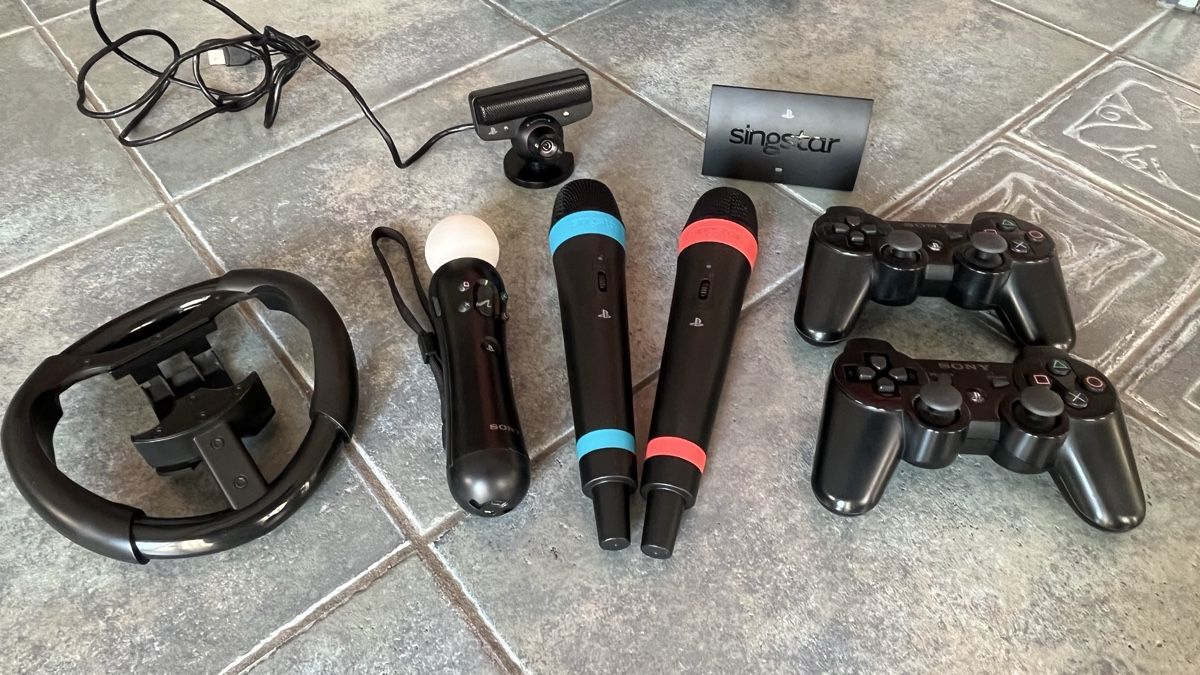 Sony Giochi: Console PS3, Controllers and many games – Usato da Bassersdorf venduto da Sofonias 3