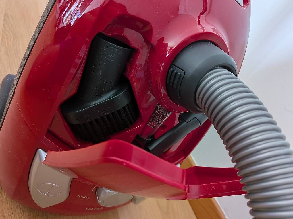 Aspirapolveri & Accessori: Aspirateur Electrolux EasyGo – Usato da Gland venduto da OleksandrB 3