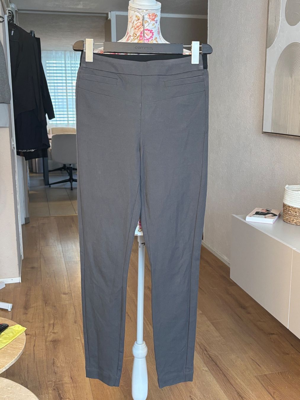 Lanius Pantaloni: Lanius Hose Baumwolle – Usato da St. Margrethen SG venduto da dijanaO 1