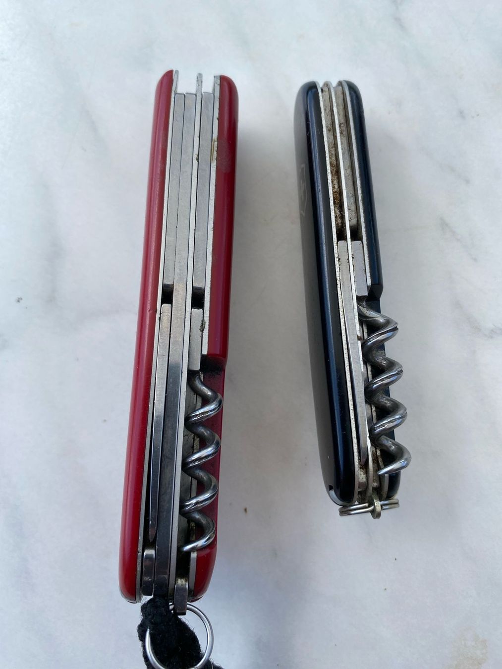 Victorinox Couteaux de poche: 2x Victorinox Offiziermesser – D'occasion à Walkringen par Levisticum 3