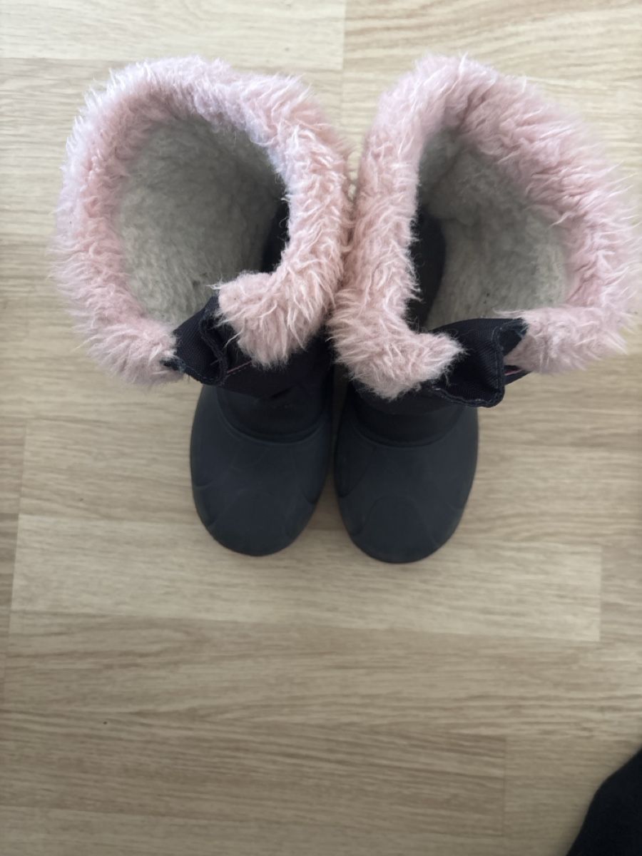 Schuhe für Mädchen: Bottes hivers  – Gebraucht aus La Chaux-de-Fonds von tuoro25 3
