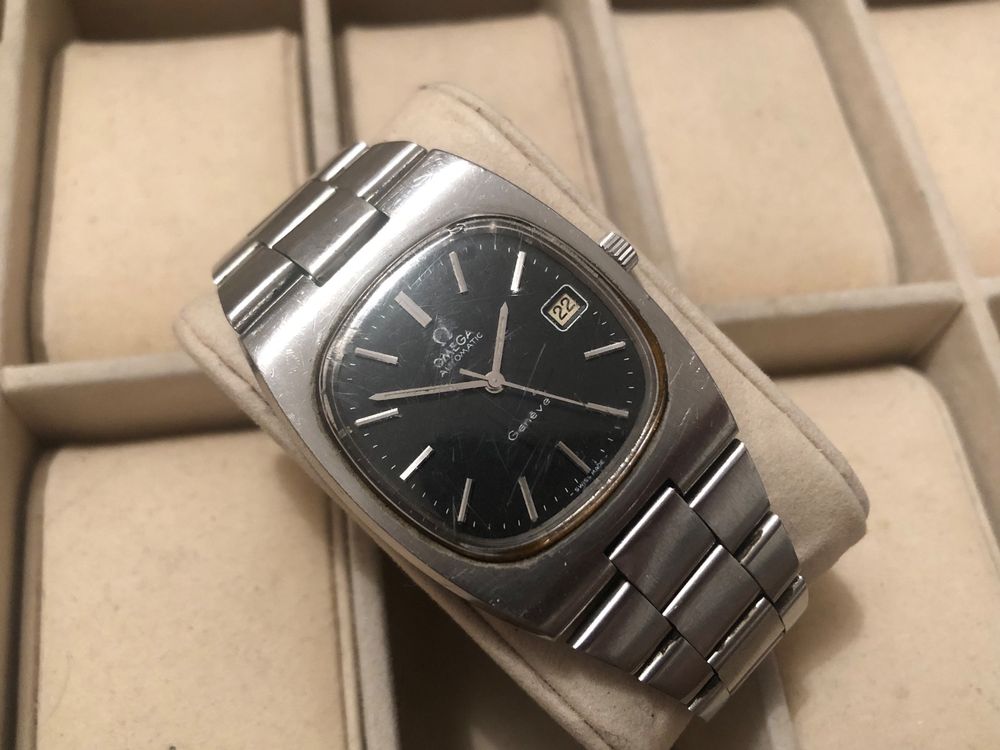 Montre Vintage Genève - Boîtier Or 43mm, Cadran Noir Chiffres Romains - Méca Quartz, Pile Neuve - Unisexe