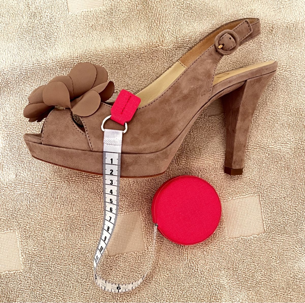 Unisa Scarpe da donna: UNISA Pumps Leder Gr. 37 – Usato da Oberwil BL venduto da DANA_FOX 7