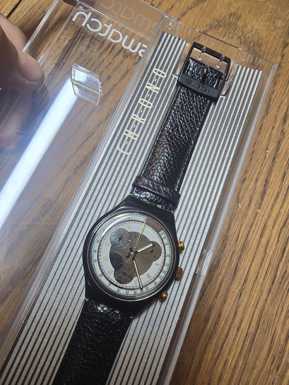 Swatch Orologi: Swatch Chronograph Uhr mit Lederarmband OVP  – Usato da Rorschach venduto da TimelessTrading 1