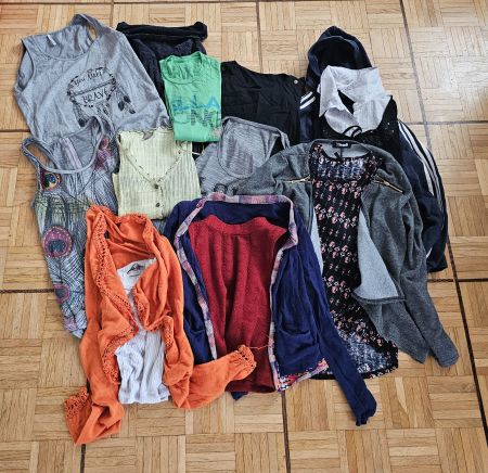 Grosses Paket Gr. S mit Roxy Billabong & Adiadas