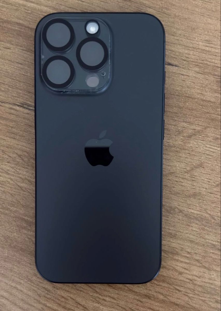 Apple Telefoni cellulari / Smartphones: iPhone 16 Pro 256gb – Usato da Busswil TG venduto da Mal16dg 1