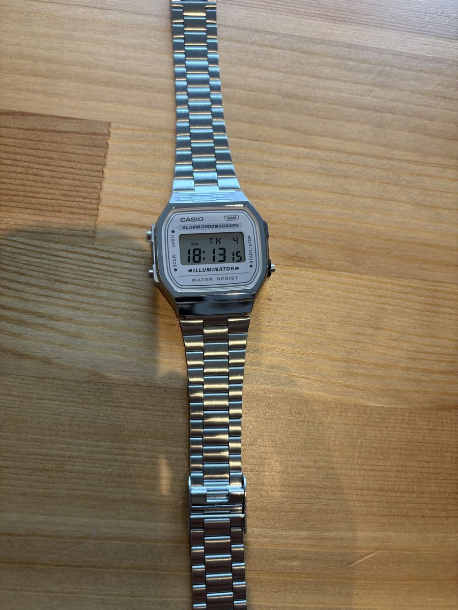 Casio Uhren: Casio A168 – Gebraucht aus Peseux von Kaluzzo