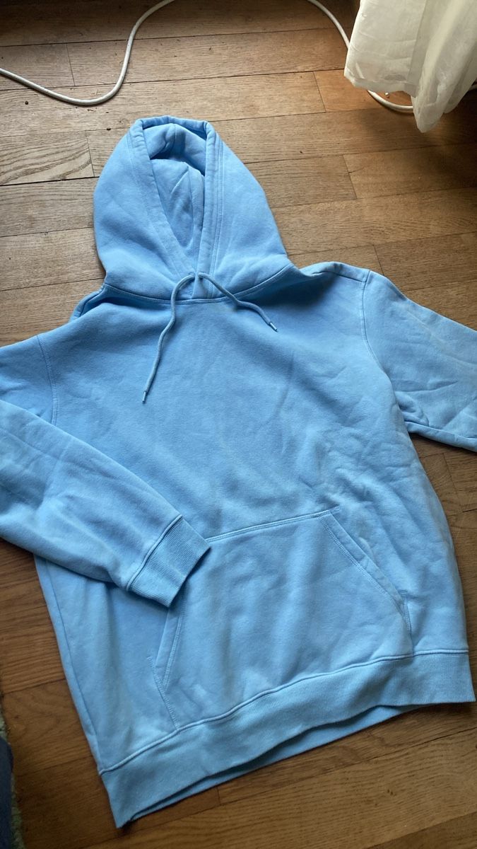 Maglioni & Felpe: Hoodie hellblau Gr M – Usato da Basel venduto da Nomagusa