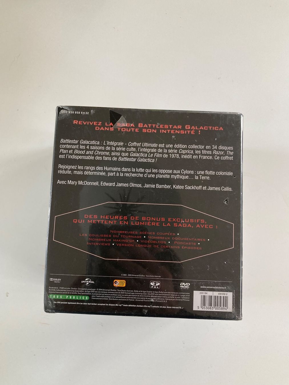 Tous les DVDs: Battlestar Galactica: L'intégrale DVD - Coffret Ultimate – Neuf avec emballage d'origine à Bassecourt par CALUMET-X 6