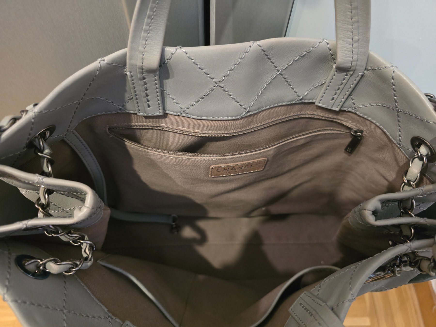 Chanel Borse da donna: Chanel Shopper in Grau – Usato da Neuendorf venduto da fiestashorty84 3