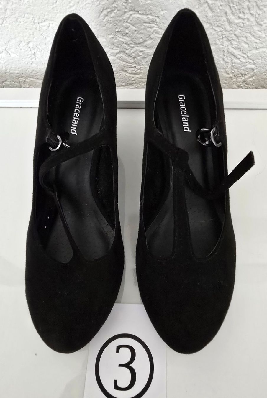 Scarpe da donna: Escarpins noir Graceland taille 35 – Nuovo (secondo la descrizione) da La Chaux-de-Fonds venduto da Cokecollection