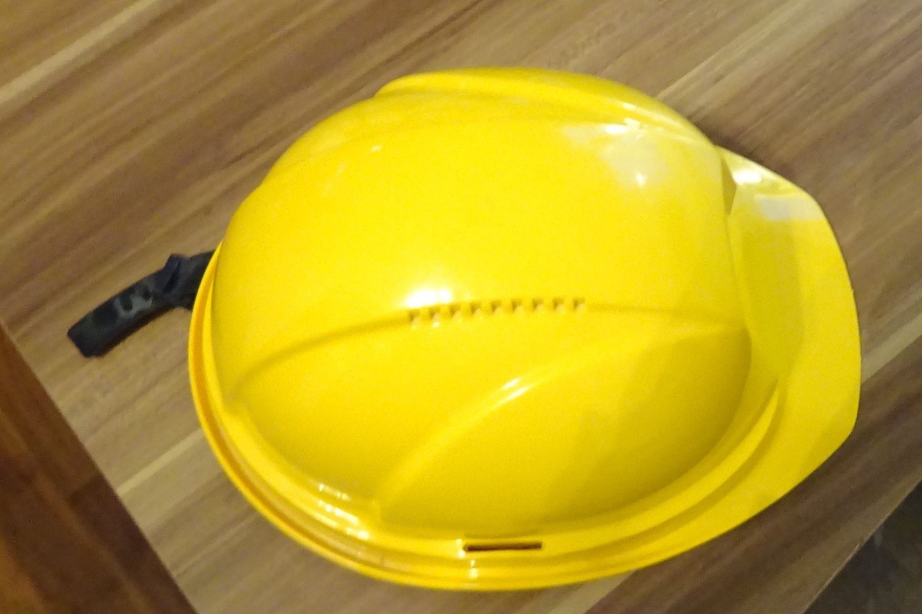 Giocattoli: Helm für den kleinen Bauarbeiter – Usato da Wagenhausen venduto da M.Sieg