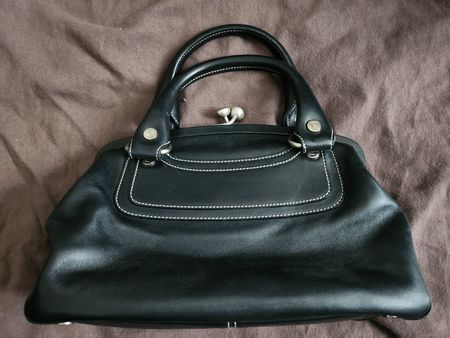 Sac à main Céline noir en cuir