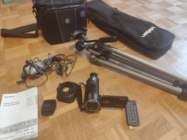 Sony Handycam HDR-CX 700 inkl. Stativ