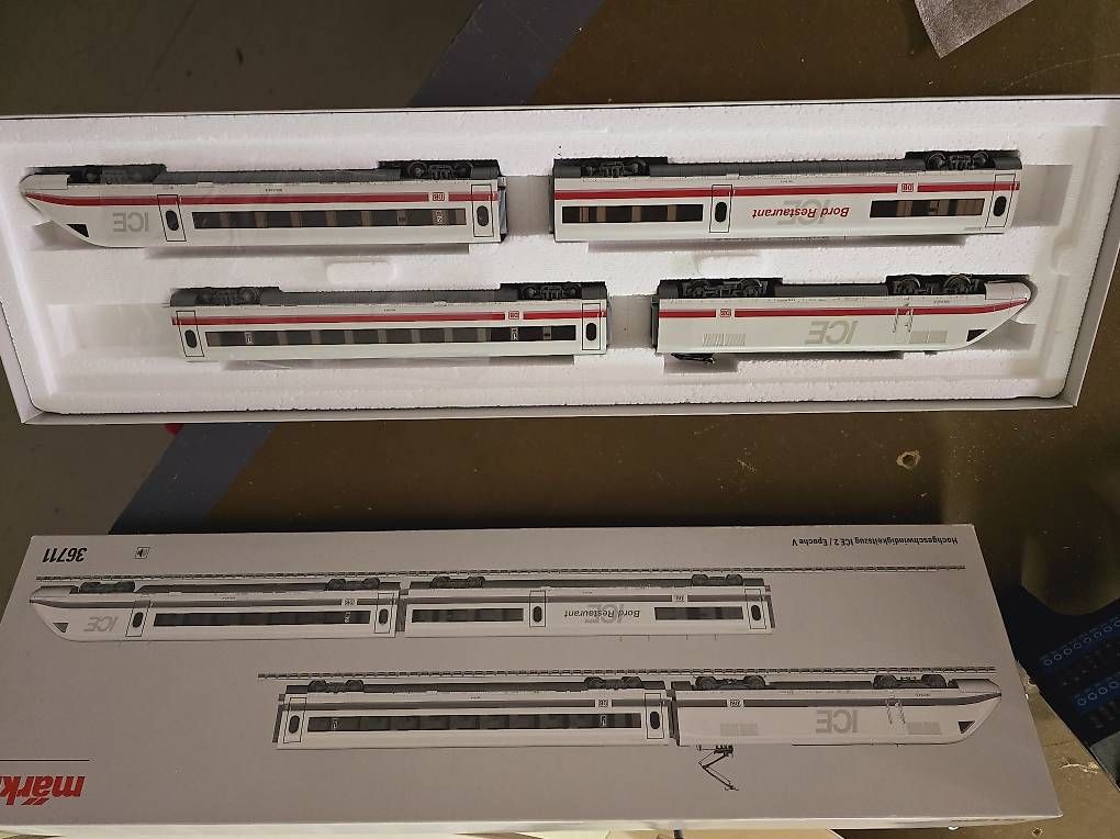 Modellini di ferrovie: ICE (Märklin 36711) – Usato da Ebikon venduto da Mr.Busdriver 2