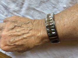 Armspange von Swarovski in Gr M